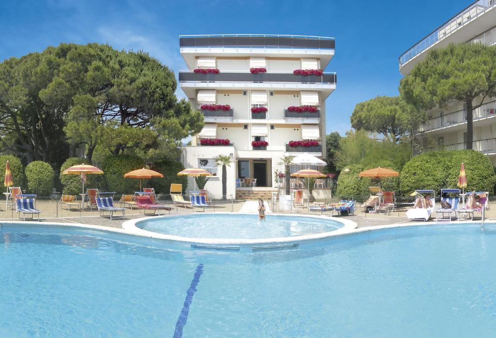 Hotel Bertha Fronte Mare Lido di Jesolo Eksteriør billede