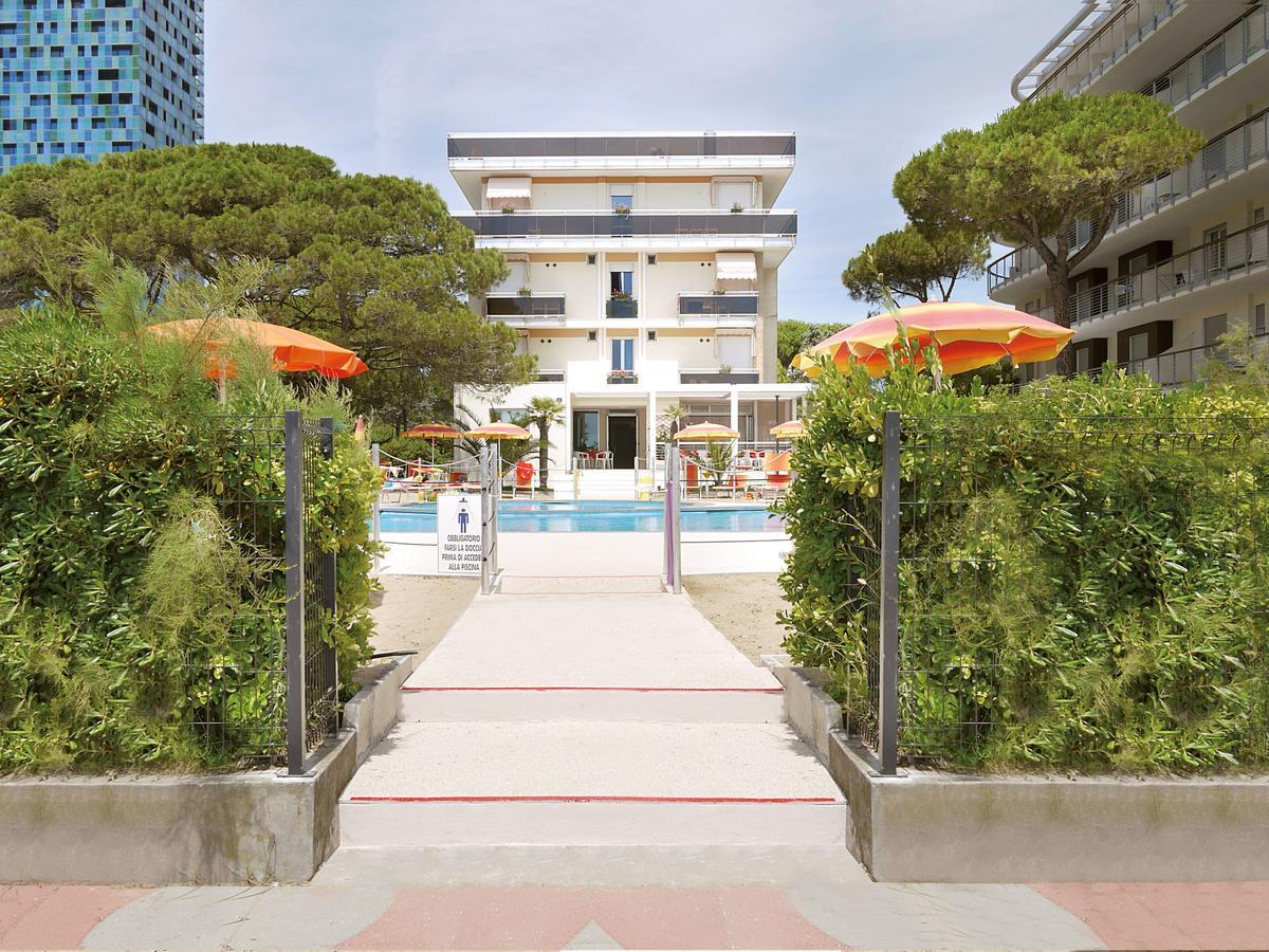 Hotel Bertha Fronte Mare Lido di Jesolo Eksteriør billede