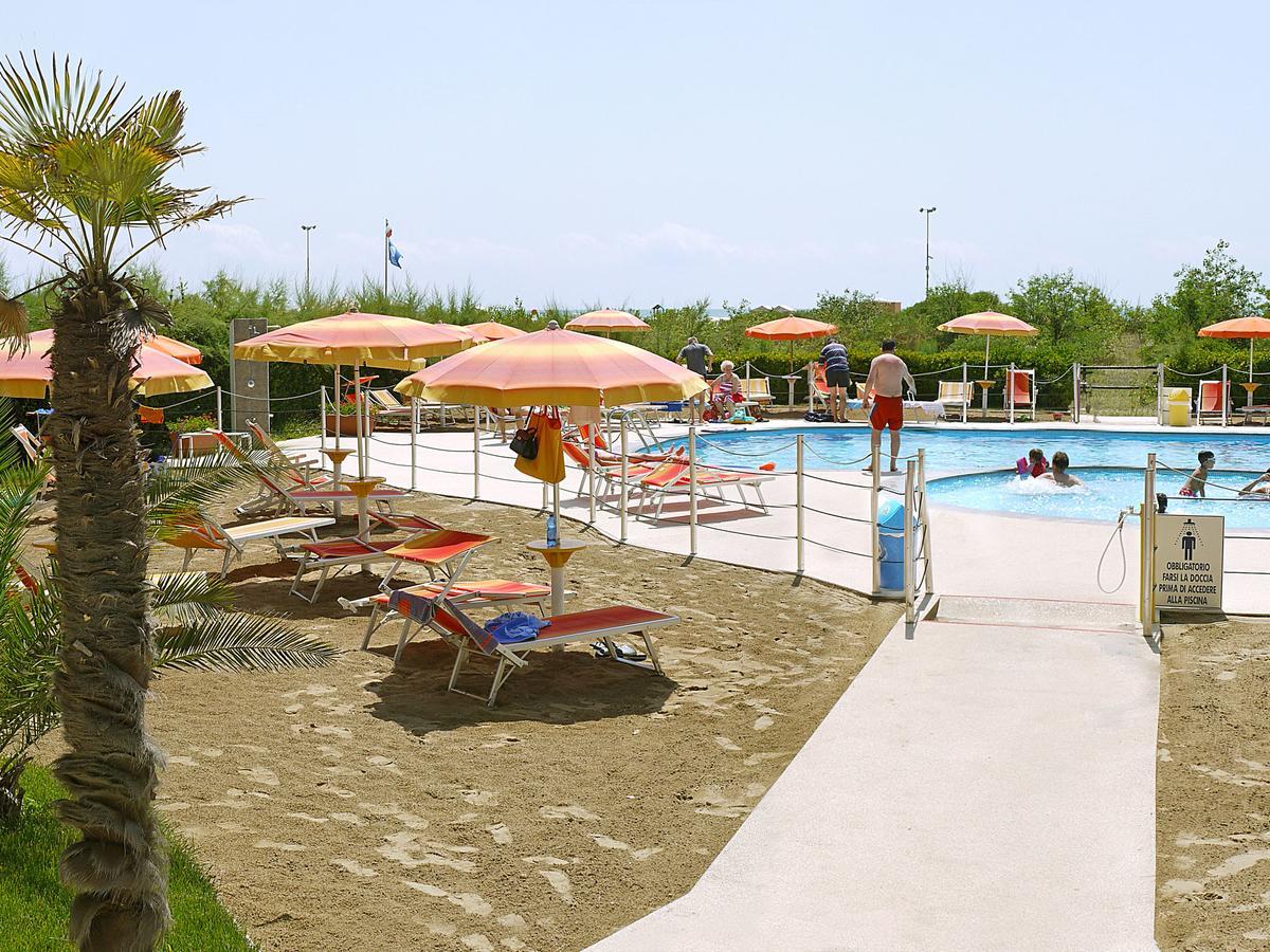 Hotel Bertha Fronte Mare Lido di Jesolo Eksteriør billede