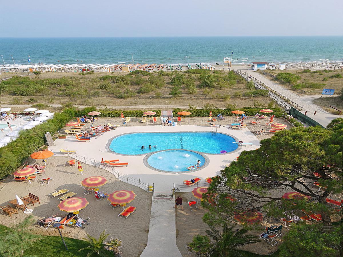 Hotel Bertha Fronte Mare Lido di Jesolo Eksteriør billede