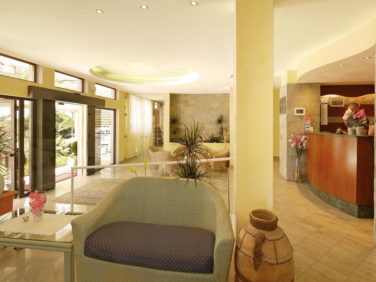 Hotel Bertha Fronte Mare Lido di Jesolo Eksteriør billede