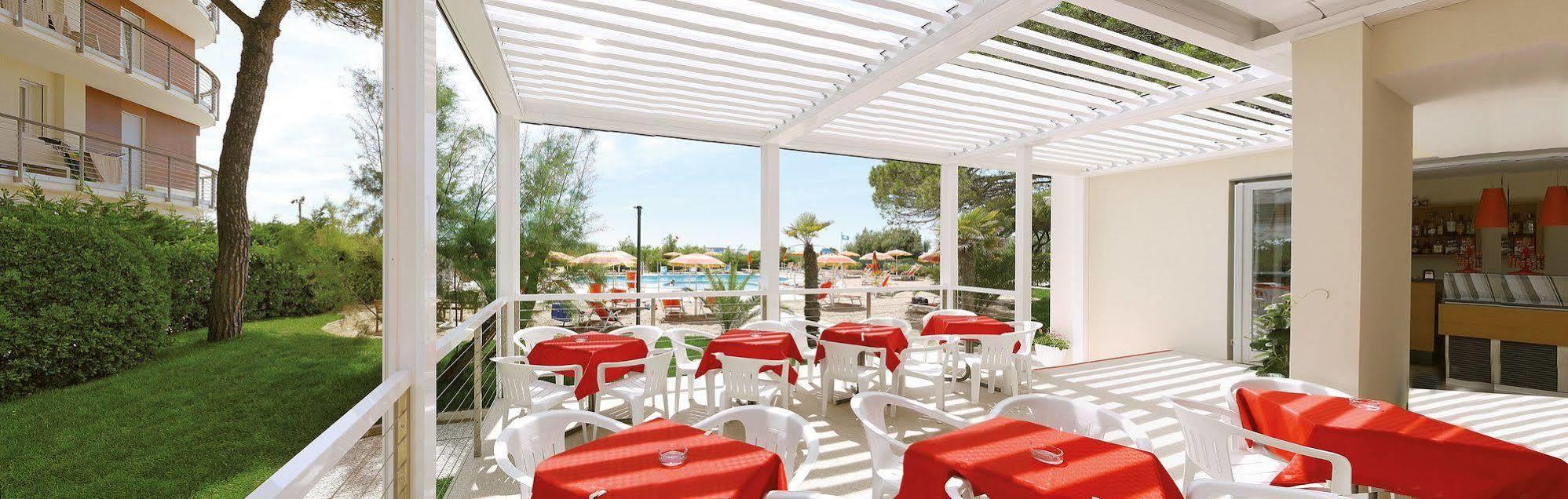 Hotel Bertha Fronte Mare Lido di Jesolo Eksteriør billede