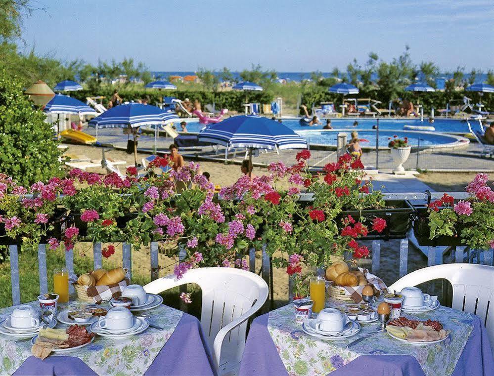 Hotel Bertha Fronte Mare Lido di Jesolo Eksteriør billede
